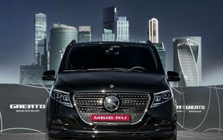 Mercedes-Benz V-Класс, 2024 год, 46 900 000 рублей, 2 фотография