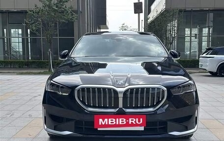 BMW 5 серия, 2024 год, 6 800 066 рублей, 2 фотография