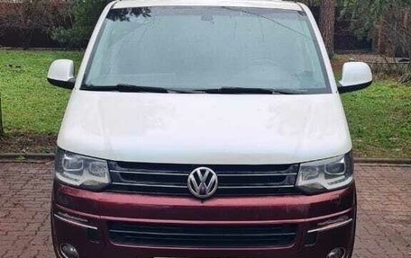 Volkswagen Multivan T5, 2015 год, 3 300 000 рублей, 1 фотография