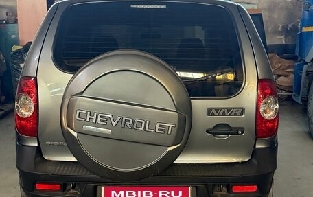 Chevrolet Niva I рестайлинг, 2013 год, 545 000 рублей, 5 фотография