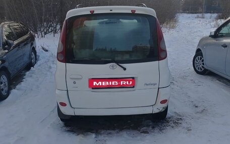 Toyota FunCargo, 2002 год, 350 000 рублей, 2 фотография