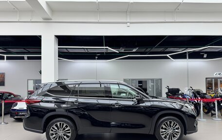 Toyota Highlander, 2025 год, 6 100 000 рублей, 8 фотография