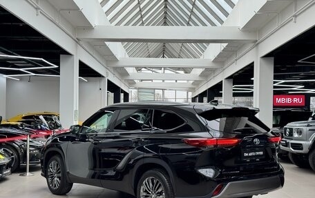 Toyota Highlander, 2025 год, 6 100 000 рублей, 10 фотография