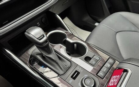 Toyota Highlander, 2025 год, 6 100 000 рублей, 31 фотография