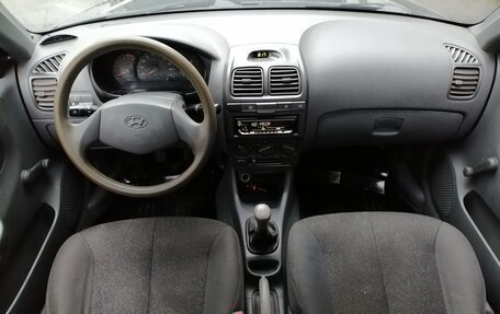 Hyundai Accent II, 2008 год, 129 000 рублей, 13 фотография