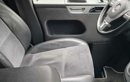 Volkswagen Multivan T5, 2015 год, 3 300 000 рублей, 15 фотография