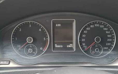 Volkswagen Multivan T5, 2015 год, 3 300 000 рублей, 23 фотография