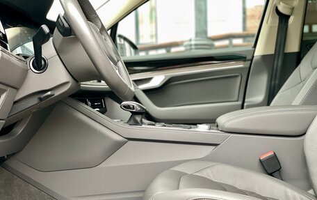 Volkswagen Touareg III, 2020 год, 5 300 000 рублей, 6 фотография