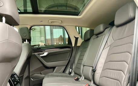 Volkswagen Touareg III, 2020 год, 5 300 000 рублей, 19 фотография