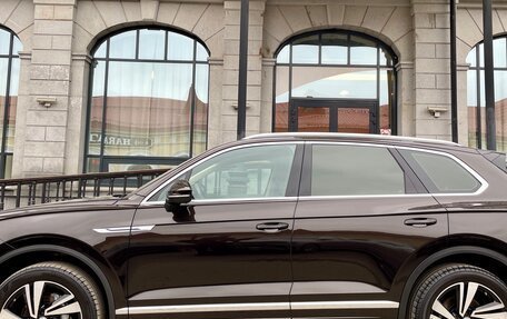 Volkswagen Touareg III, 2020 год, 5 300 000 рублей, 24 фотография