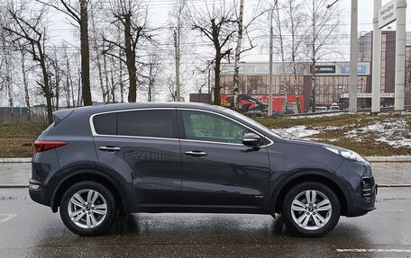 KIA Sportage IV рестайлинг, 2017 год, 2 050 000 рублей, 5 фотография