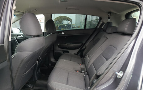 KIA Sportage IV рестайлинг, 2017 год, 2 050 000 рублей, 15 фотография