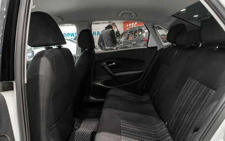 Volkswagen Polo VI (EU Market), 2015 год, 750 000 рублей, 12 фотография