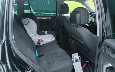 Volkswagen Tiguan II, 2018 год, 2 290 000 рублей, 11 фотография