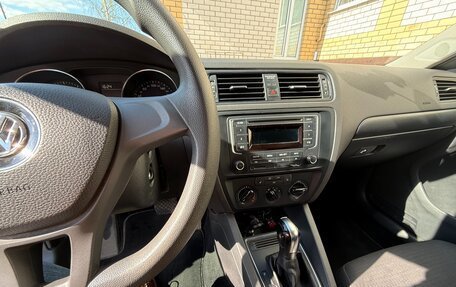 Volkswagen Jetta VI, 2016 год, 1 190 000 рублей, 5 фотография