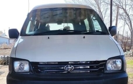 Toyota Town Ace III, 1998 год, 300 000 рублей, 2 фотография