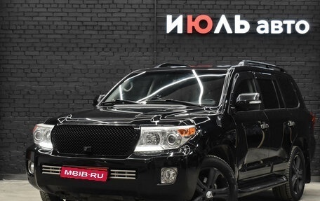 Toyota Land Cruiser 200, 2013 год, 3 800 000 рублей, 1 фотография
