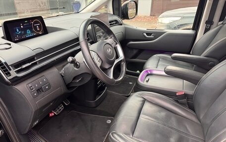 Hyundai Staria, 2022 год, 3 900 000 рублей, 7 фотография