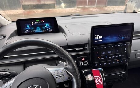 Hyundai Staria, 2022 год, 3 900 000 рублей, 8 фотография