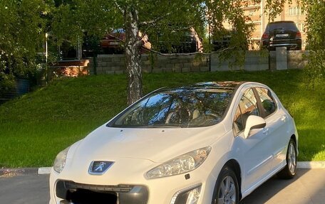 Peugeot 308 II, 2011 год, 950 000 рублей, 3 фотография