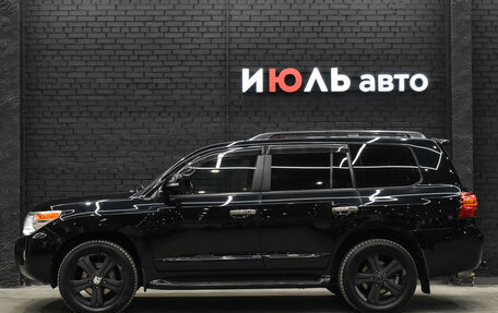 Toyota Land Cruiser 200, 2013 год, 3 800 000 рублей, 7 фотография