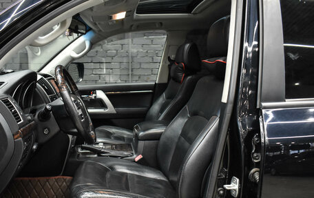 Toyota Land Cruiser 200, 2013 год, 3 800 000 рублей, 19 фотография