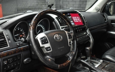 Toyota Land Cruiser 200, 2013 год, 3 800 000 рублей, 18 фотография