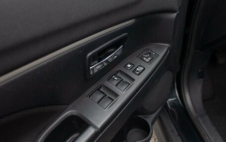 Mitsubishi ASX I рестайлинг, 2011 год, 975 000 рублей, 33 фотография