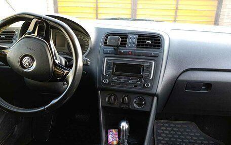 Volkswagen Polo VI (EU Market), 2018 год, 1 250 000 рублей, 4 фотография