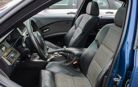 BMW 5 серия, 2004 год, 999 000 рублей, 10 фотография