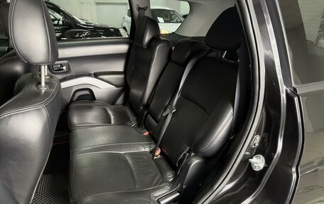 Mitsubishi Outlander III рестайлинг 3, 2008 год, 1 300 000 рублей, 8 фотография