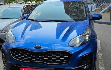 KIA Sportage IV рестайлинг, 2020 год, 2 800 000 рублей, 1 фотография