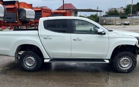 Mitsubishi L200 IV рестайлинг, 2022 год, 2 415 000 рублей, 6 фотография