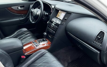 Infiniti FX II, 2013 год, 1 499 999 рублей, 10 фотография