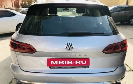 Volkswagen Touareg III, 2018 год, 3 600 000 рублей, 4 фотография