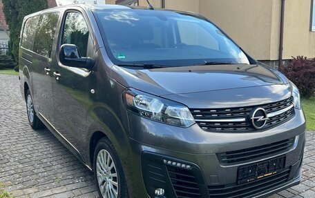 Opel Vivaro, 2024 год, 4 499 000 рублей, 3 фотография