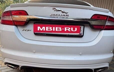 Jaguar XF I рестайлинг, 2015 год, 2 200 000 рублей, 11 фотография