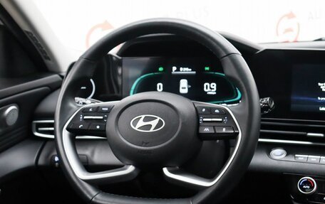 Hyundai Elantra, 2024 год, 2 239 000 рублей, 11 фотография