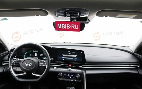 Hyundai Elantra, 2024 год, 2 239 000 рублей, 9 фотография