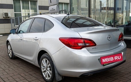 Opel Astra J, 2013 год, 775 000 рублей, 3 фотография