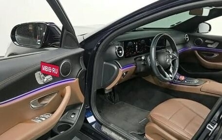 Mercedes-Benz E-Класс, 2022 год, 5 300 000 рублей, 5 фотография