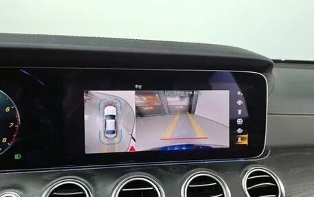 Mercedes-Benz E-Класс, 2022 год, 5 300 000 рублей, 16 фотография