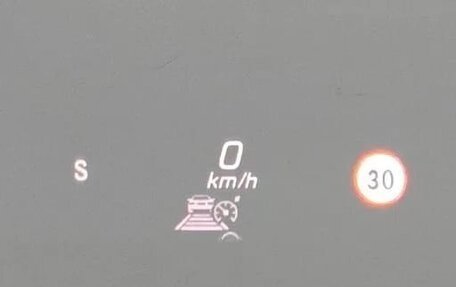 Mercedes-Benz E-Класс, 2022 год, 5 300 000 рублей, 19 фотография