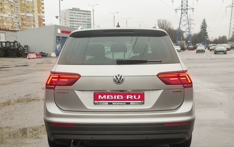 Volkswagen Tiguan II, 2018 год, 2 675 000 рублей, 7 фотография