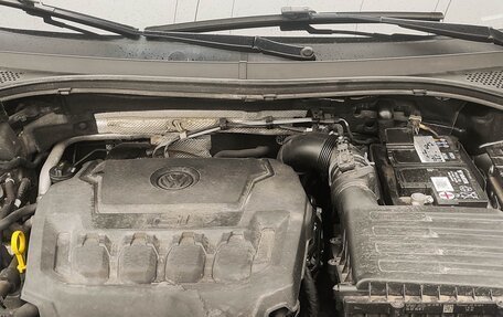 Volkswagen Tiguan II, 2018 год, 2 675 000 рублей, 19 фотография