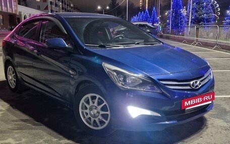 Hyundai Solaris II рестайлинг, 2015 год, 1 050 000 рублей, 2 фотография