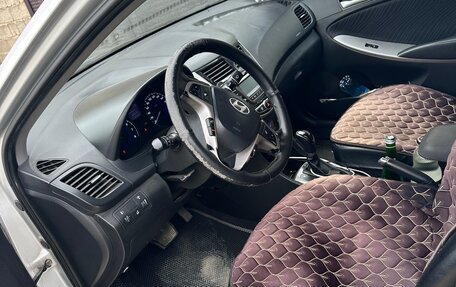 Hyundai Solaris II рестайлинг, 2014 год, 620 000 рублей, 12 фотография