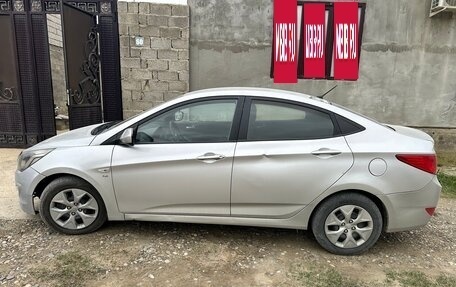 Hyundai Solaris II рестайлинг, 2014 год, 620 000 рублей, 2 фотография