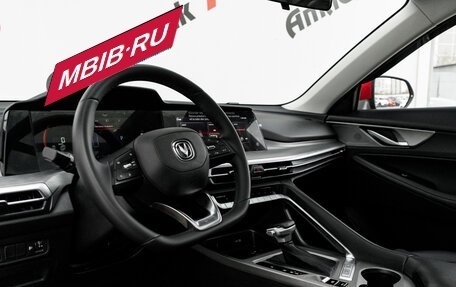 Changan CS35 Plus, 2024 год, 2 080 000 рублей, 9 фотография