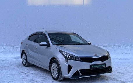 KIA Rio IV, 2021 год, 1 690 000 рублей, 3 фотография